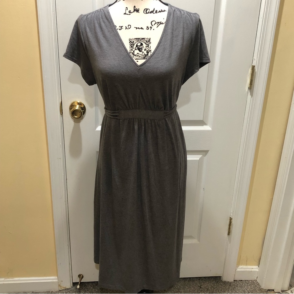 Women’s Dress- Motherhood Maternity Shortsleeved- $15